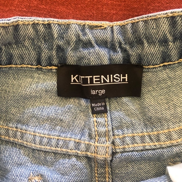 Kittenish Denim Shorts - Picture 3 of 3